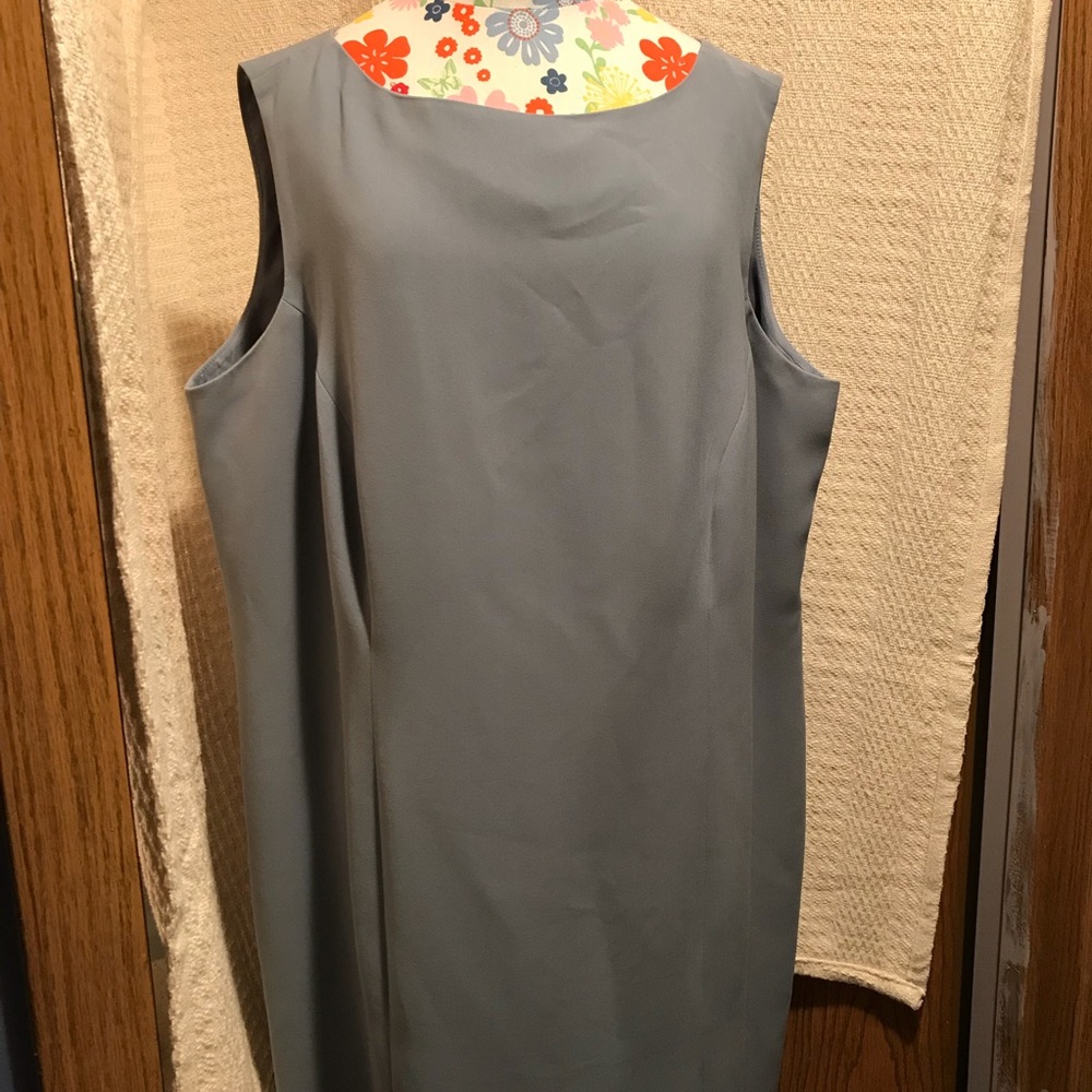 EUC Formal Sleeveless Dress👗👗👗